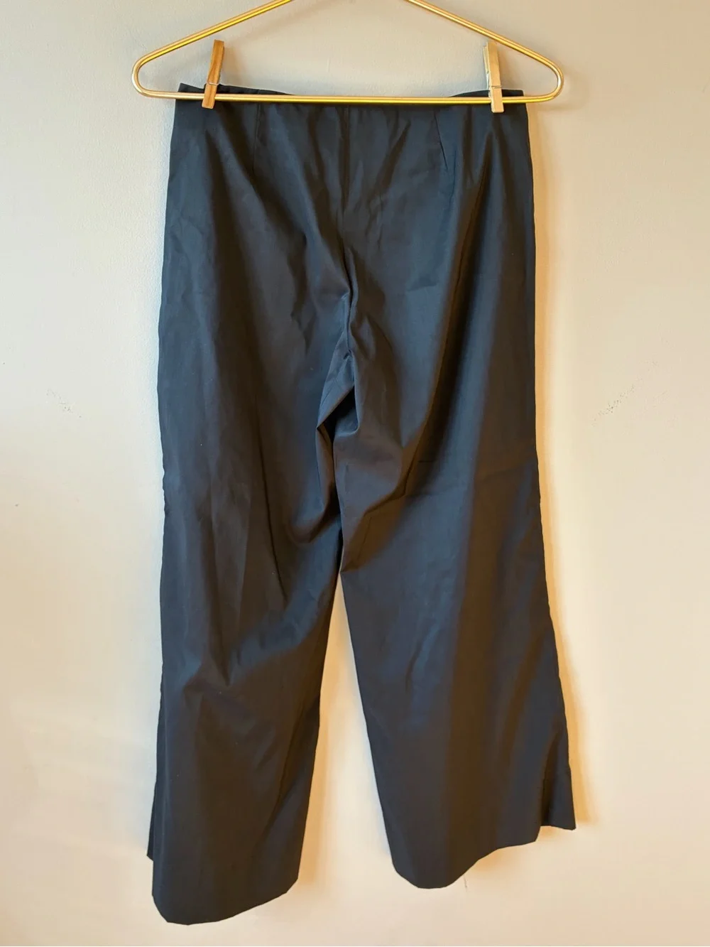Theory black lightweight wide leg cropped minamilist pants 4